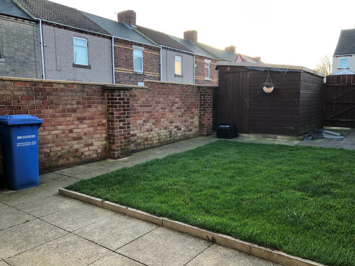 Spacious 2 Bedroom House Shotton  Extérieur photo